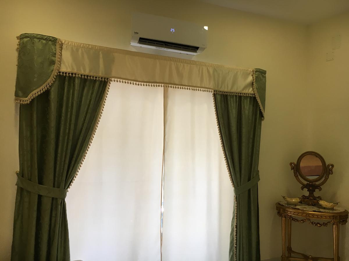 نابولي Mercury Home Room&Breakfast المظهر الخارجي الصورة