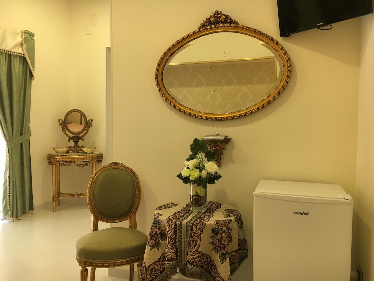 نابولي Mercury Home Room&Breakfast المظهر الخارجي الصورة